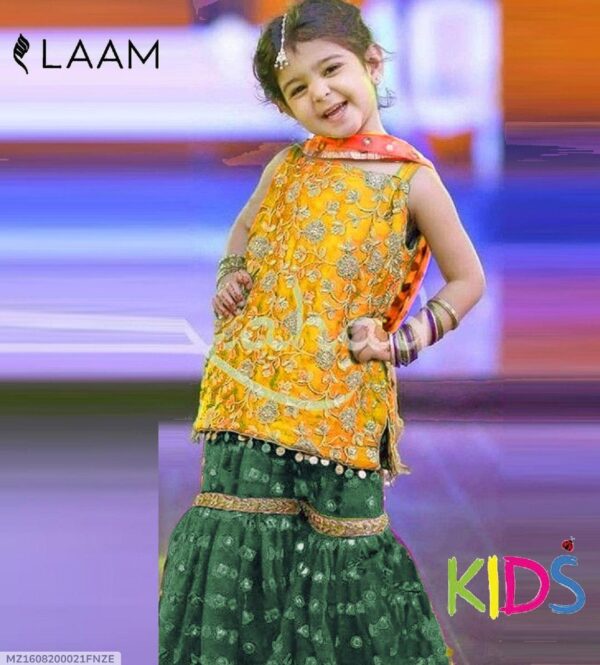 3 Pcs Girl's Lawn Embroidered Unstitched Suit