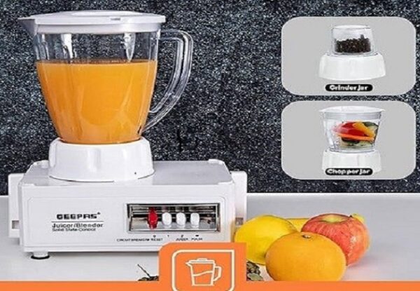 Geepas 4-in-1 Food Processor & Juicer - Multi-functional Smoothie Maker, Juicer, Chopper & Grinder  1.6L Jar, 2-Speed Pulse Function for Ice Crusher 600W - 2 Years Warranty - Image 3