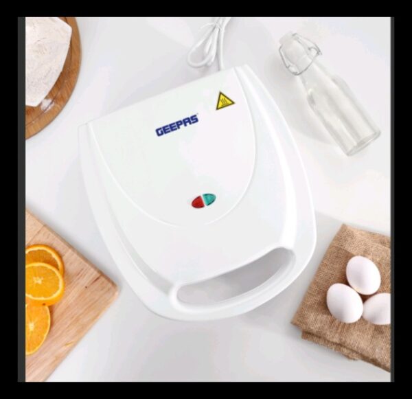 Geepas GCM3762 12Pcs Mini Cake Maker 1400W - Non-Stick Plates, Power & Ready Light Indicators, Non-slip Feet | Cool Touch Hand |  - Image 3