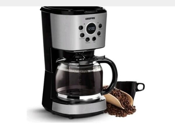 The GEEPAS GCM 41504UK_1.5L Filter Coffee Machine with a 900W programmable drip coffee maker