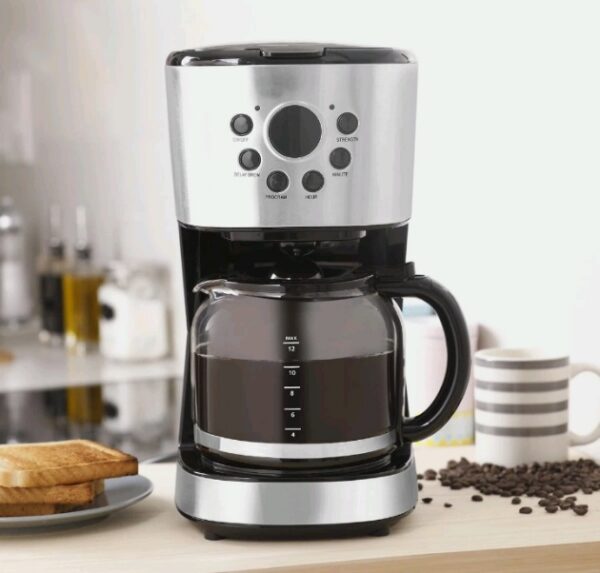 The GEEPAS GCM 41504UK_1.5L Filter Coffee Machine with a 900W programmable drip coffee maker - Image 2